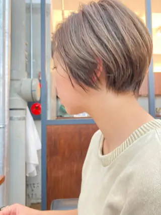 ショート カラー 松岡 俊輔のヘアスタイル