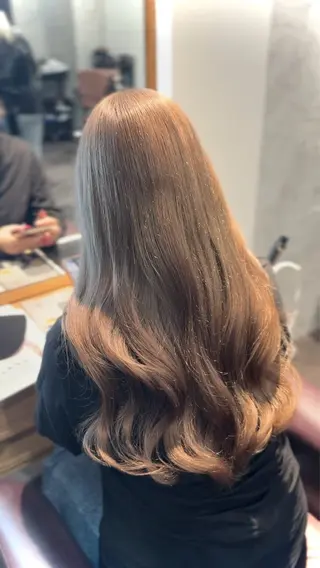 ロング カラー Afinar  乃空（ノア）のヘアスタイル