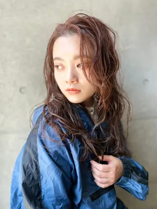 ロング パーマ カラー 小田川 竜也のヘアスタイル