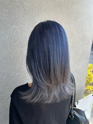 ミディアム 浅岡 みちるのヘアスタイル