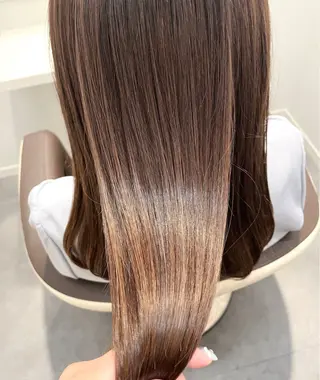 セミロング SALOWIN  north茶屋町店所属・💎透明感カラー💎 ナチュラルテイストのヘアスタイル