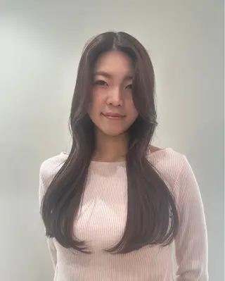 ロング カラー tiravento 南船場店所属・nana 韓国スタイル🇰🇷のヘアスタイル