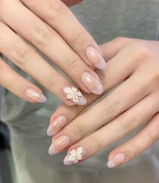 ネイル M2ネイルサロン【長さ出し&フィルイン導入店】所属・長さ出し専門店 RIRIのネイルデザイン
