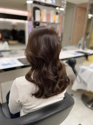 カラー 愛され透明感🪽トレ ンドヘア🪽池袋のヘアスタイル