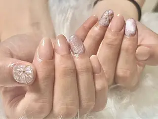 ネイル hohomi .のネイルデザイン