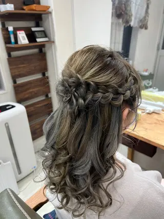 セミロング ヘアアレンジ 山室 敬義のヘアスタイル