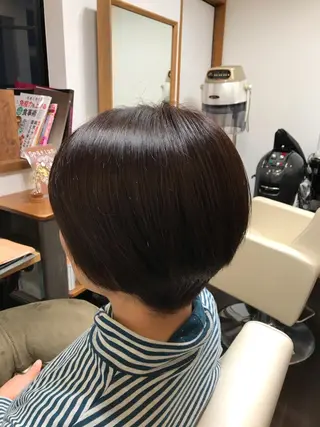 ショート 小林 由里香のヘアスタイル