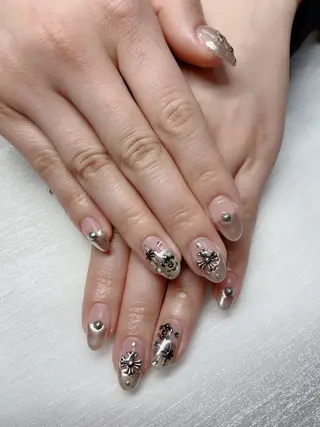 ネイル UniqueNail 長さだし専門店のネイルデザイン