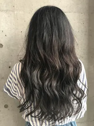 ロング カラー 大栗 佑也  髪質改善のヘアスタイル