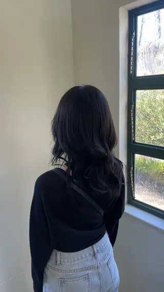 カラー 奥村 悠菜のヘアスタイル