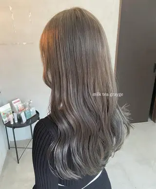 ロング カラー 安住 日花のヘアスタイル