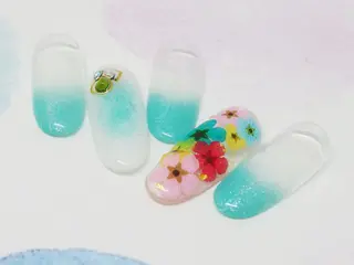 ネイル ティーエヌ 金山駅東口店のネイルデザイン