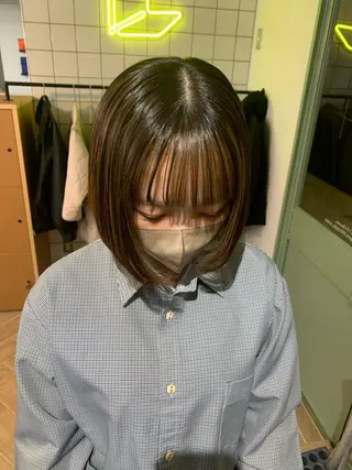 カラー ベージュ/ダブルカラ ー/新潟駅/青柳萌果のヘアスタイル