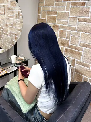 ロング カラー 栗谷 竜希のヘアスタイル
