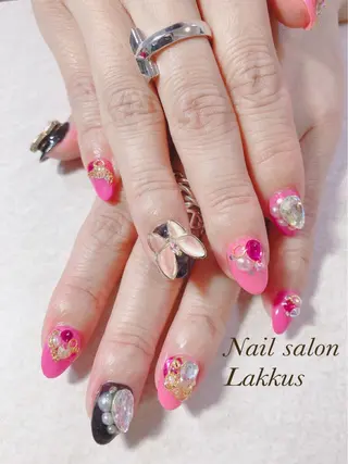 ネイル Lakkus T－CHIのネイルデザイン