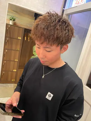 ショート パーマ メンズ 🍭透明感カラー 志賀拓海🍬🌈のヘアスタイル