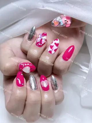 ネイル Mona【パラジェル ・長さ出し専門店】のネイルデザイン
