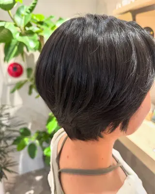 カラー Lirino.Co所属・Mahiro 🫧艶カラーのヘアスタイル