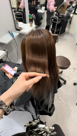 セミロング 韓国風✨髪質改善✨ 縮毛矯正✨松浦知奈美のヘアスタイル