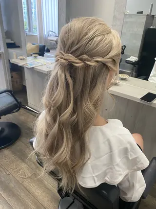 ロング ヘアアレンジ MIREI /韓国風 /大阪美容室のヘアスタイル