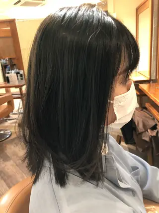 ミディアム モリオフロムロンドン池袋店所属・冨永 さやかのヘアスタイル