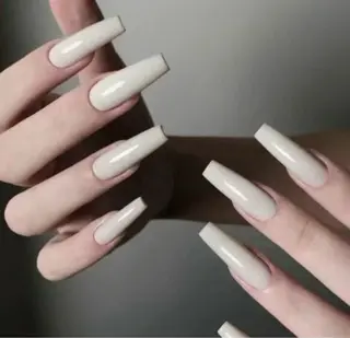 ネイル Queen NAIL SALON所属・林 かねいのネイルデザイン