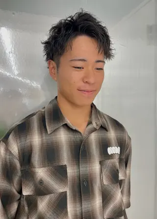パーマ メンズ 錦 茉李のヘアスタイル