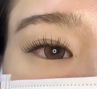 マツエク・マツパ mishu eyelash  salon所属・赤井 真珠のマツエク・マツパデザイン