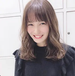 ロング 🦋ミルクティーベー ジュ🦋mayukiのヘアスタイル