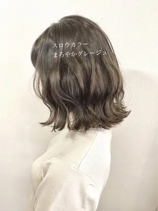 ミディアム 山本 茉希のヘアスタイル