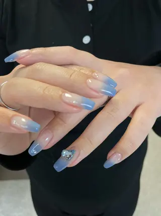 ネイル Me d'eau所属・Me d'eau Rinaのネイルデザイン