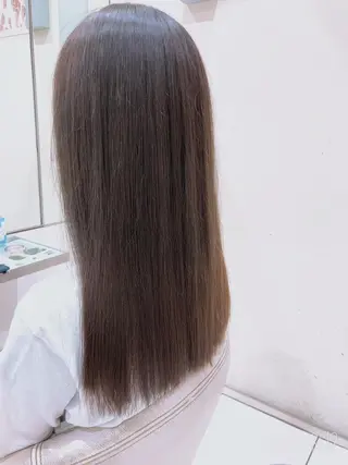 カラー 安藤 明日翔のヘアスタイル