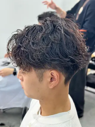 ショート DEW SHUNSUKEのヘアスタイル