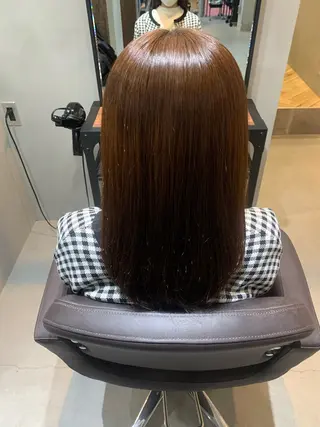 ミディアム AUBE 浅野のヘアスタイル