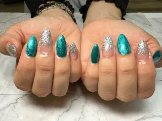 ネイル Queennail 北堀江AYAのネイルデザイン
