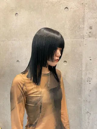 ミディアム ︎︎ yoshikiのヘアスタイル