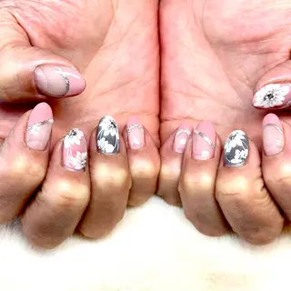 ネイル es nailのネイルデザイン