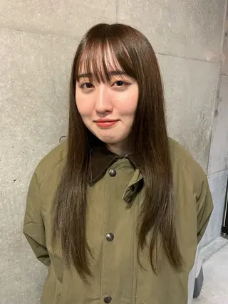 ロング カラー 金尾 凜のヘアスタイル