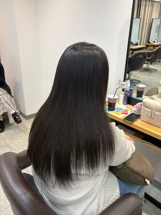 ロング neaf 六本木店所属・六本木🫧ハイライト 望月彩音のヘアスタイル