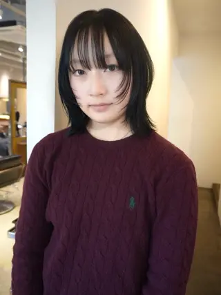 ミディアム 愛瑠奈 erunaのヘアスタイル