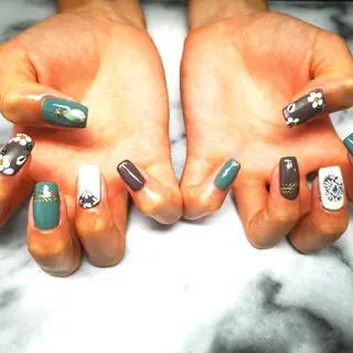 ネイル 石渡 美弥のネイルデザイン