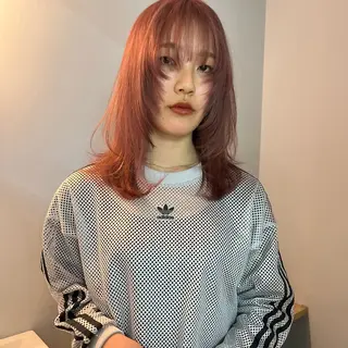 ミディアム 舟橋耀/ブリーチカラ ー/レイヤーカットのヘアスタイル