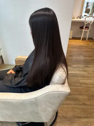 ロング ACRO梅田【アクロ】所属・朝が楽になる縮毛矯正 顔周りカットU24のヘアスタイル