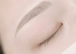 アイブロウ eyelist SHIONのマツエク・マツパデザイン