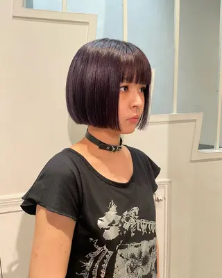 ショート カラー 向坂 亜美のヘアスタイル