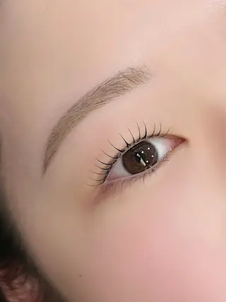 アイブロウ cilmeiliシルメイリー所属・シルメイリーHARU /束感/韓国まつ毛のマツエク・マツパデザイン