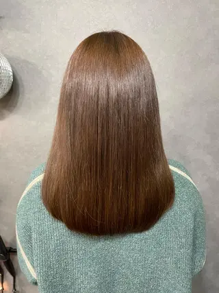 ミディアム サダハルカ ｜chouetteのヘアスタイル