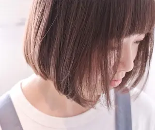 ミディアム カラー 樋口 千尋のヘアスタイル