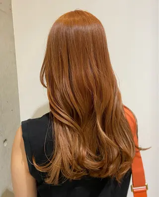 カラー AiCK 渡邊 胡那のヘアスタイル