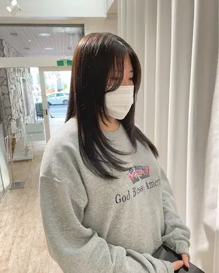 セミロング behive  駅前店所属・菊地 桃花のヘアスタイル